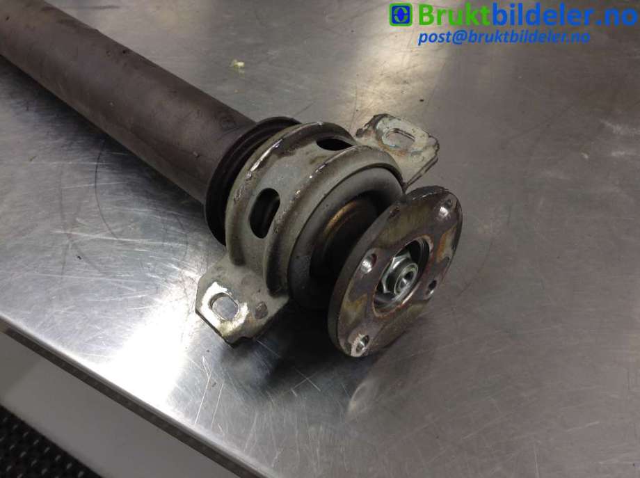 Mellomaksel fremre til Toyota Hiace 2007-2012 (Fase 3)  (TOYOTA|)