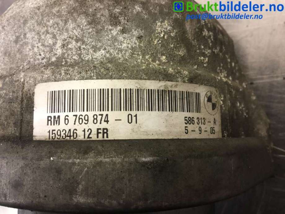 Motorfeste til BMW 5-Serie 2003-2010 (E60/E61) (E60/E61) (BMW|586 313 - A|6 769 874 - 01|)