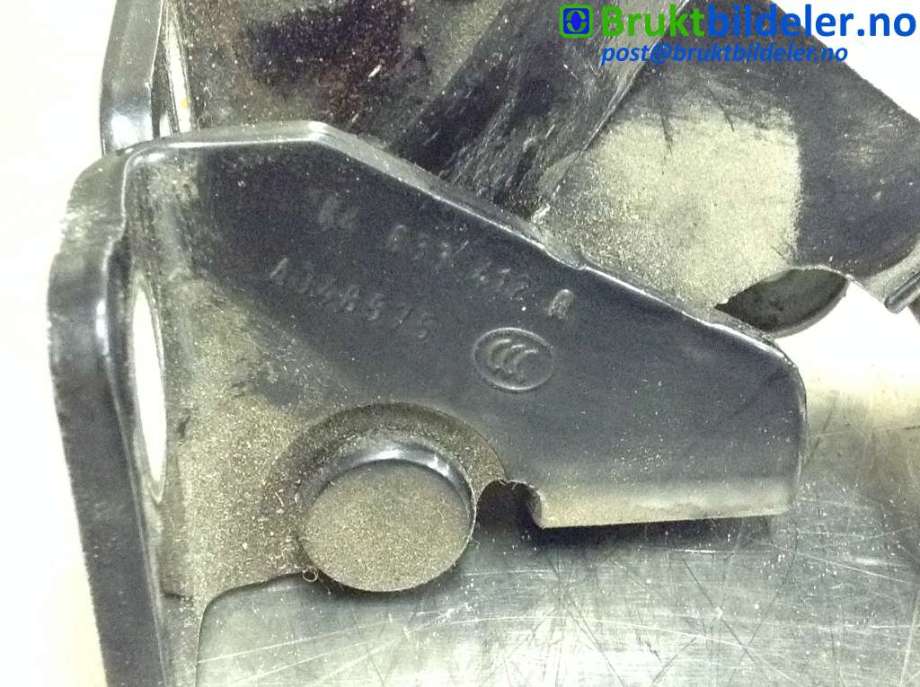 Hengsler til VW Golf VI 2008-2012  (VOLKSWAGEN|1K4 833 412 Q|)