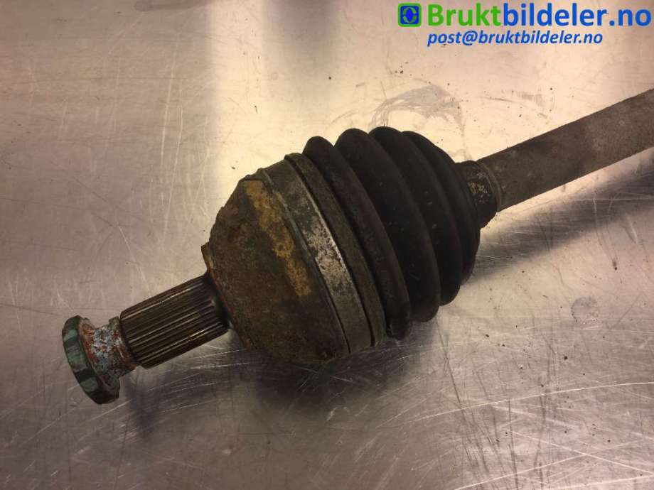 Drivaksel venstre foran til VW Polo 2009-2014 (Type V, Fase 1)  (VOLKSWAGEN|6R0 407 761 A|)