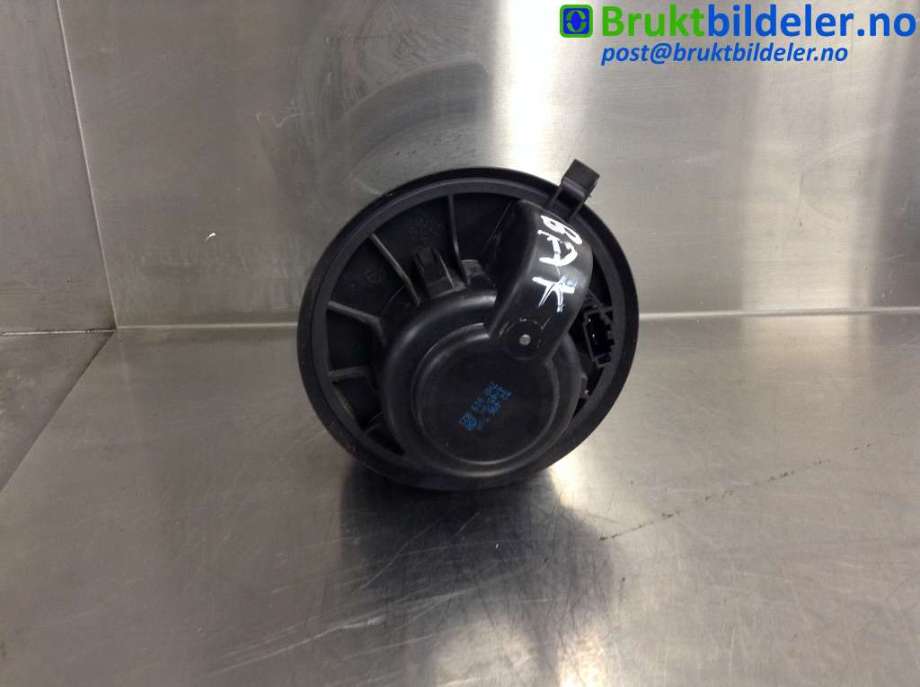 Varmeapparat motor til VW Transporter / Caravelle 2003-2009 (Fase 1) (T5) (T5) (VOLKSWAGEN|7H0 819 021|)