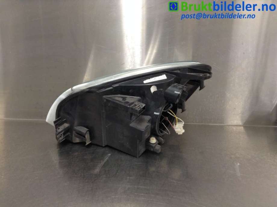 Frontlykt høyre halogen til Peugeot Partner 2002-2008 (Type I, Fase 2)  (PEUGEOT|9644150880|)