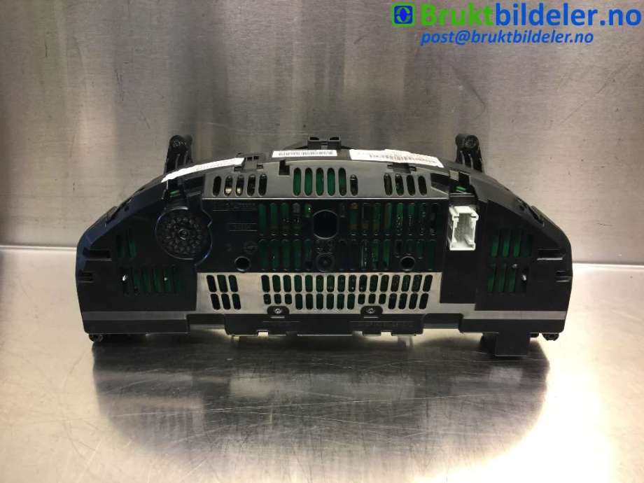 Instrumentpanel til Mercedes C-Klasse 2011-2014 (Fase 2) (W204) (W204) (MERCEDES|A 204 900 41 08|A2C33221600|)