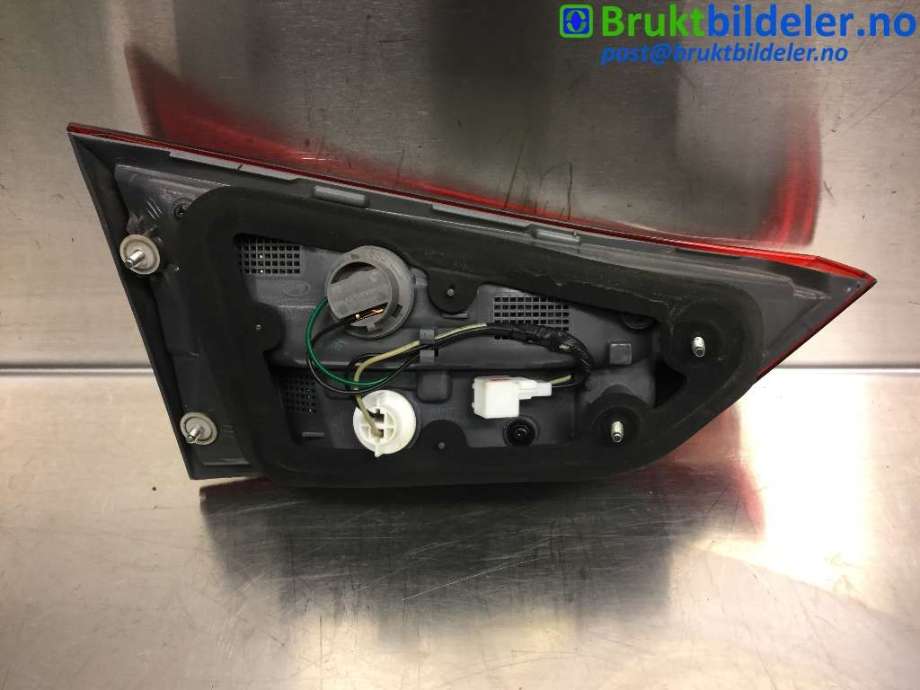 Baklykt høyre indre til Hyundai Ix20 2010-2017  (HYUNDAI|92404 1K000|)