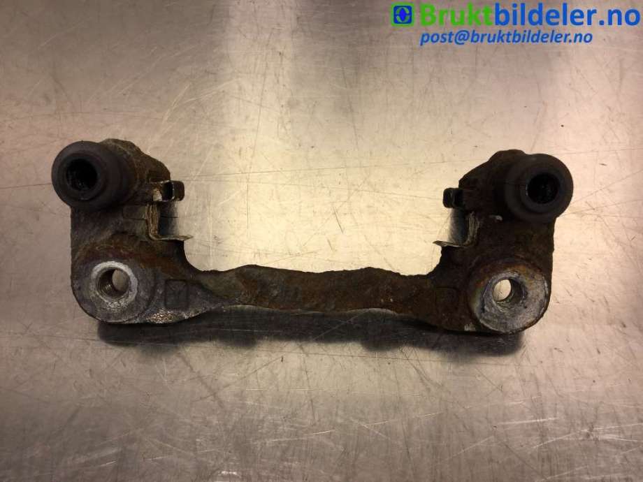 Bremsecaliper brakett til Mitsubishi Outlander, 2003-2006 (Type I) (MITSUBISHI|)