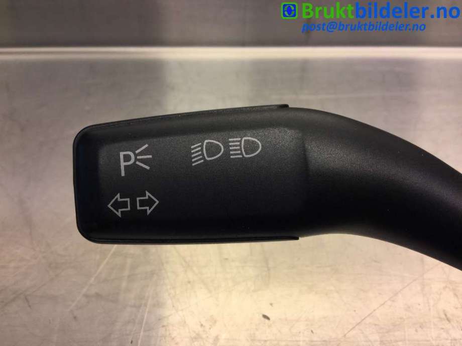 Bryter blink til Audi A6, Allroad 2006-2008 (Type II, Fase 1) (C6) (C6) (AUDI|4E0 953 513 E|)