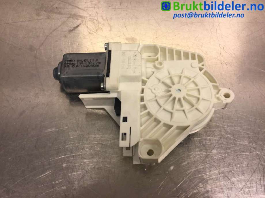 Ruteheis venstre bak til Audi Q3 2011-2014 (Type I, Fase 1)  (AUDI|8K0 959 811 A|)