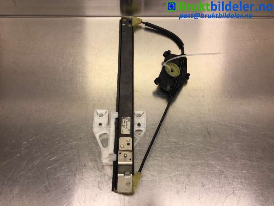 Ruteheis til Audi Q3 2011-2014 (Type I, Fase 1)  (AUDI|8U0 839 461|)