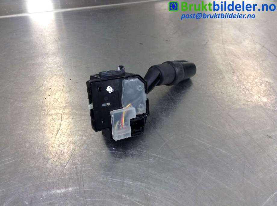 Bryter blink til Mazda 3 2006-2009 (Type I, Fase 2)  (MAZDA||17D682)