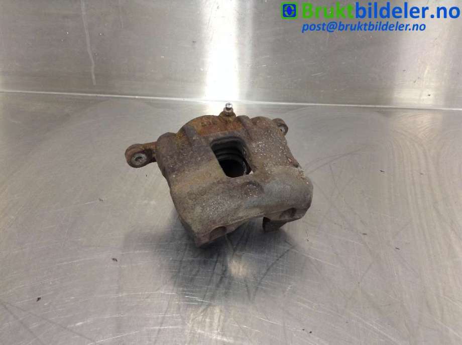 Bremsecaliper venstre foran til Kia Carens 2013-2018 Type III (KIA|)
