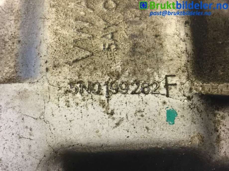 Motorfeste til Audi Q3 2011-2014 (Type I, Fase 1)  (AUDI|5N0 199 262 F|)