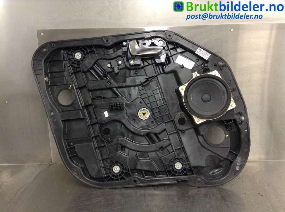 Ruteheis til Kia Carens 2013-2018 Type III (KIA|82470-A4330|)