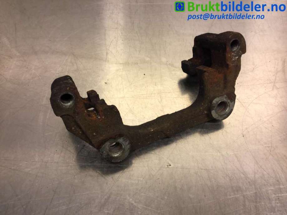 Bremsecaliper brakett til Ford Transit Connect, 2013-2018 Type II, Fase 1  (FORD|DV61-2B582-AA)