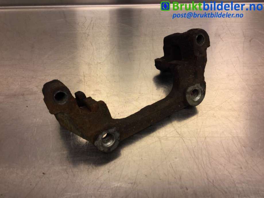 Bremsecaliper brakett til Ford Transit Connect, 2013-2018 Type II, Fase 1  (FORD|DV61-2B582-AA)