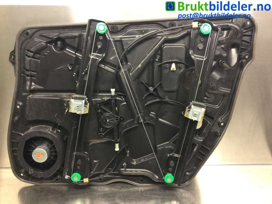 Ruteheis venstre foran til Mercedes ML 2011-2015 (Fase 1) (W166) (W166) (MERCEDES|A 166 906 02 01|)