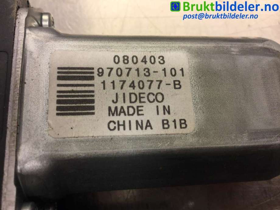 Ruteheis venstre foran til Volvo XC70 2008-2013 (Type II, Fase 1)  (VOLVO|1174077-B|970713-101|)