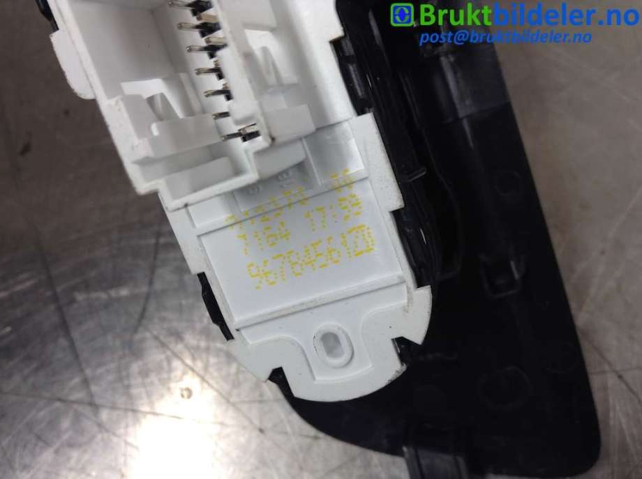 Bryter ruteheis til Peugeot Expert 2016-->> (Type III)  (PEUGEOT|96784561ZD|)