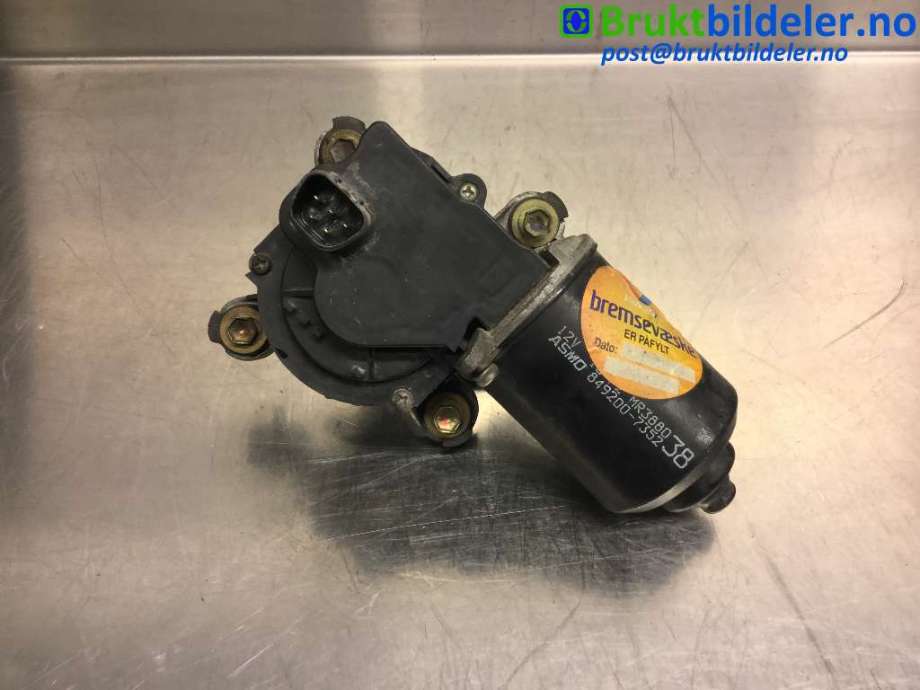Viskermotor frontrute til Mitsubishi Pajero 2000-2006 (Type III)  (MITSUBISHI|MR388038|849200-7352|)