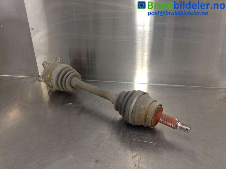 Drivaksel venstre bak til Mitsubishi Pajero, 2000-2006 (Type III)  (MITSUBISHI|MR528647)