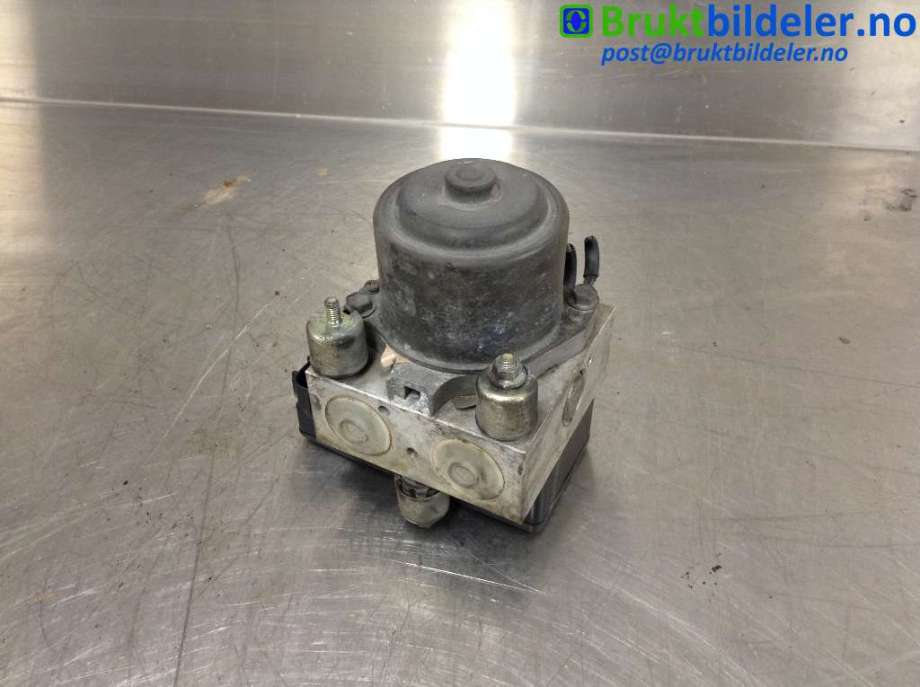 ABS sentral til Toyota Land Cruiser 100 1998-2007 (TOYOTA|44510-60030|211708252001|81900-6790)
