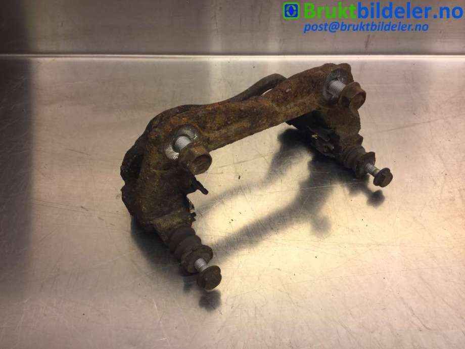 Bremsecaliper brakett til Toyota Avensis, 2009-2015 (Type III, Fase 1)  (TOYOTA|47722-09180)