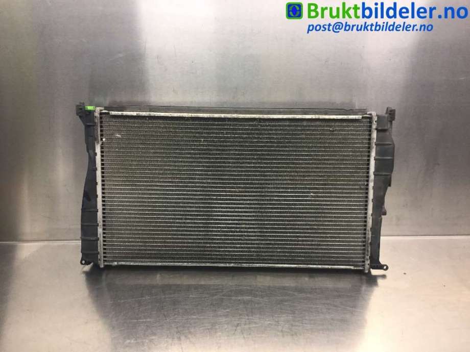 Radiator (manuell gir) til BMW 3-Serie 2005-2011 (E90/E91/E92/E93) (E90/E91/E92/E93) (BMW|17 11 7 788 903|3094174|)