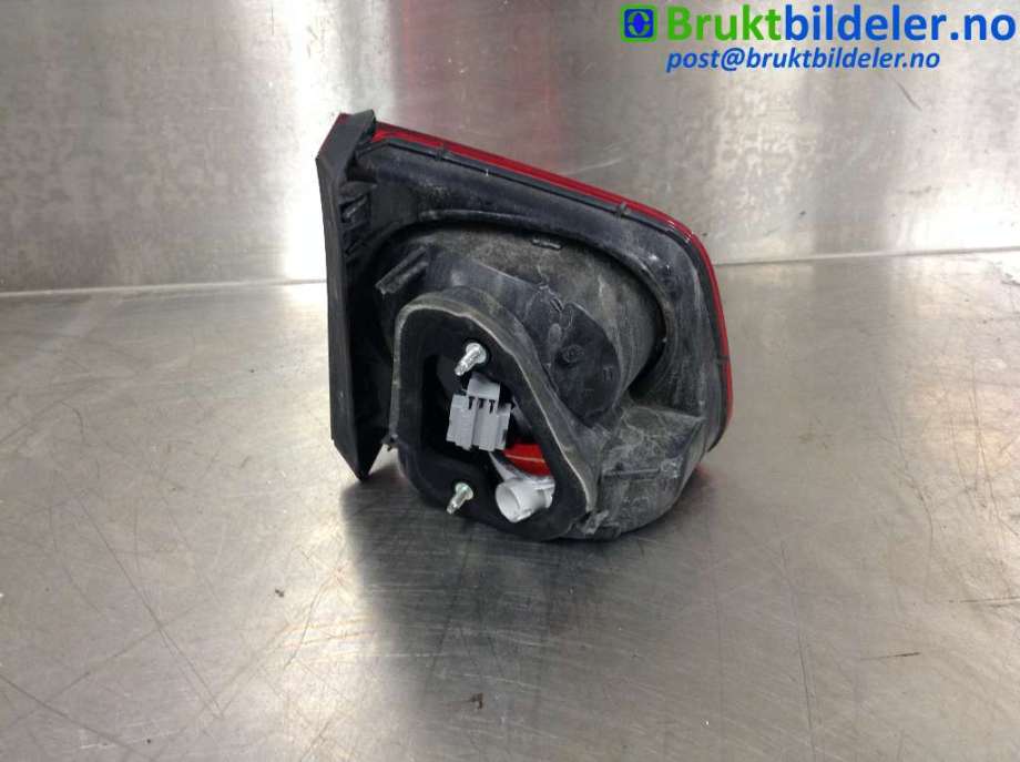 Baklykt høyre indre til VW Tiguan 2007-2011 (Type I, Fase 1)  (VOLKSWAGEN|5N0 945 094 B|)