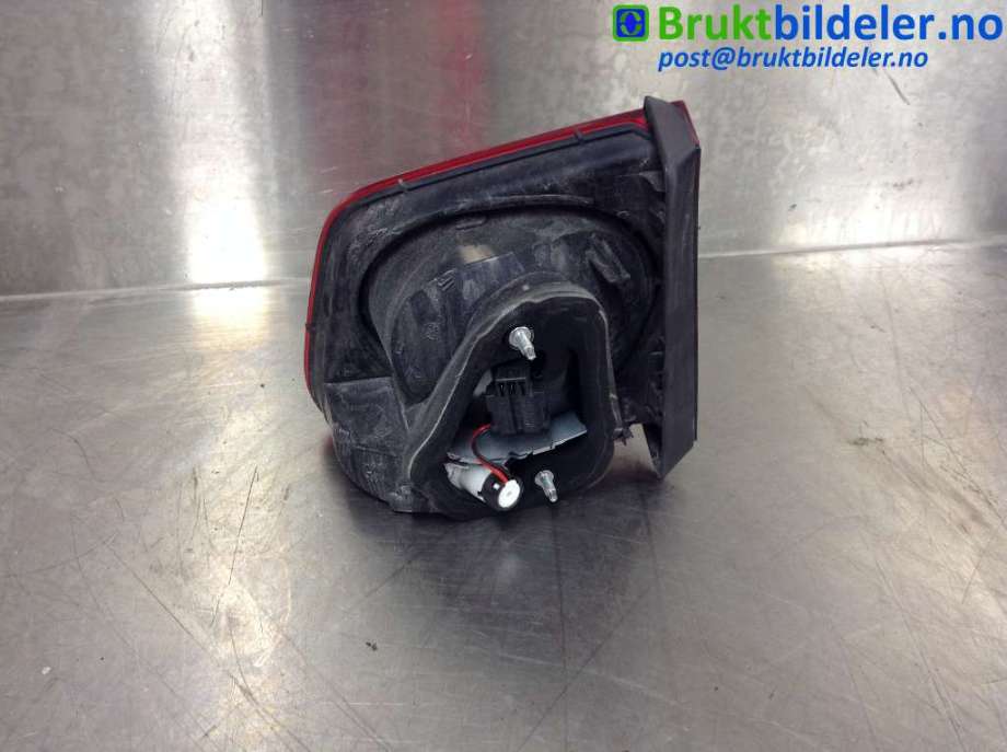 Baklykt venstre indre til VW Tiguan 2007-2011 (Type I, Fase 1)  (VOLKSWAGEN|5N0 945 093 B|)