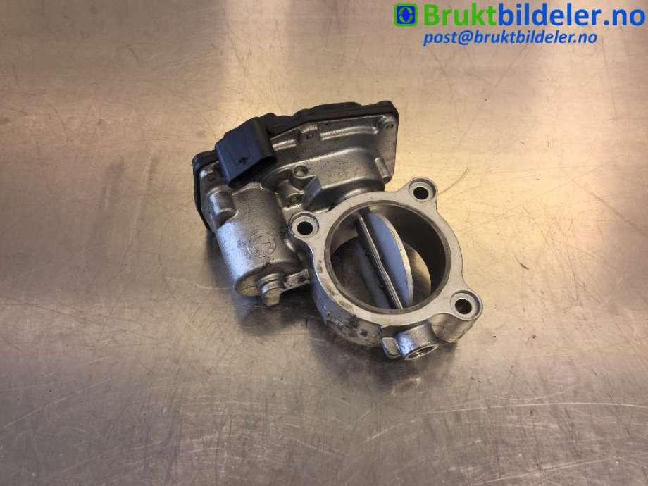 Spjeldhus til BMW 3-Serie, 2012-2018 (F30/F31/F34) (F30/F31/F34) (BMW|13 54 7 810 752-02)