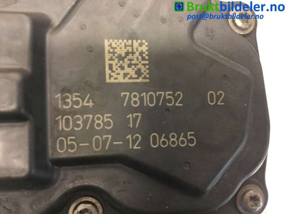 Spjeldhus til BMW 3-Serie 2012-2018 (F30/F31/F34) (F30/F31/F34) (BMW|13 54 7 810 752-02|)