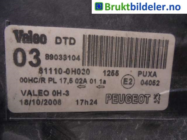 Frontlykt høyre halogen til Peugeot 107 2006-2014  (PEUGEOT|81110-OHO30|)