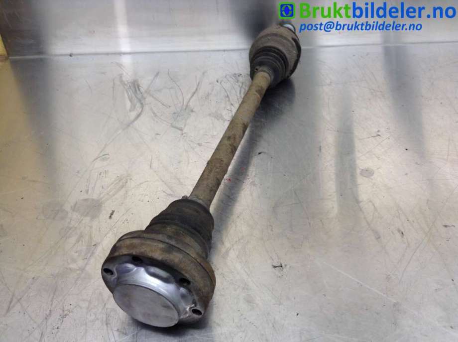 Drivaksel venstre bak til VW Touareg, 2003-2007 (Type I, Fase 1)  (VOLKSWAGEN|)