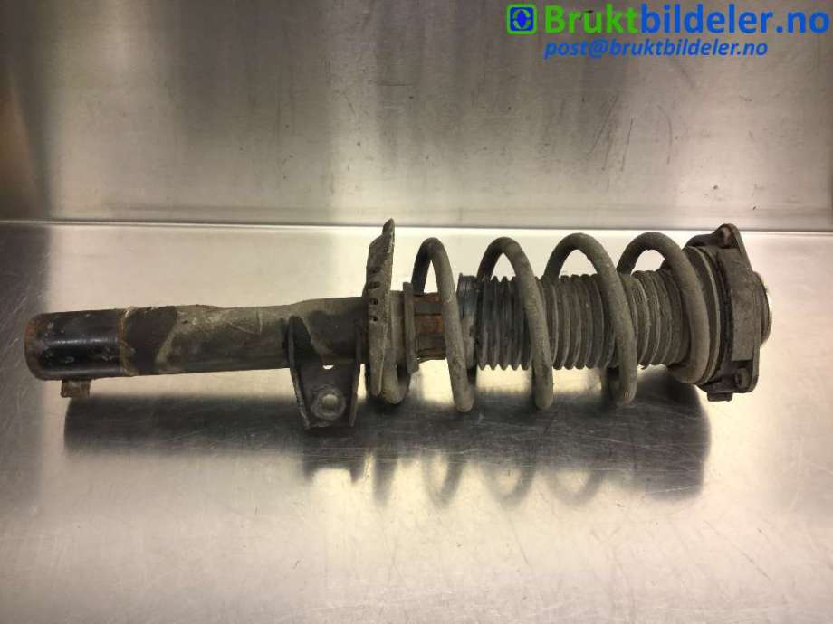 Fjærbein venstre foran til VW Scirocco, 2008-2013  (VOLKSWAGEN|1T0 413 031 HP)