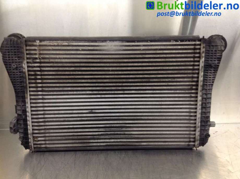 Intercooler til VW Scirocco, 2008-2013  (VOLKSWAGEN|1K0 145 803 T)