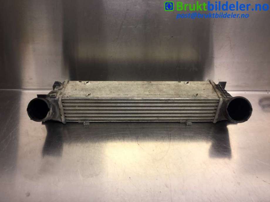 Intercooler til BMW X1 2009-2015 (E84) (E84) (BMW|7 798 788-02|3296399|)