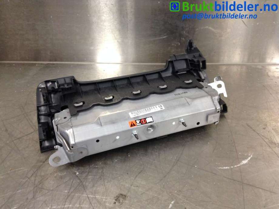 Airbag kne til Toyota Prius 2016-2023 (Type IV) (combi) (combi) (TOYOTA||TG13D04001-0589)