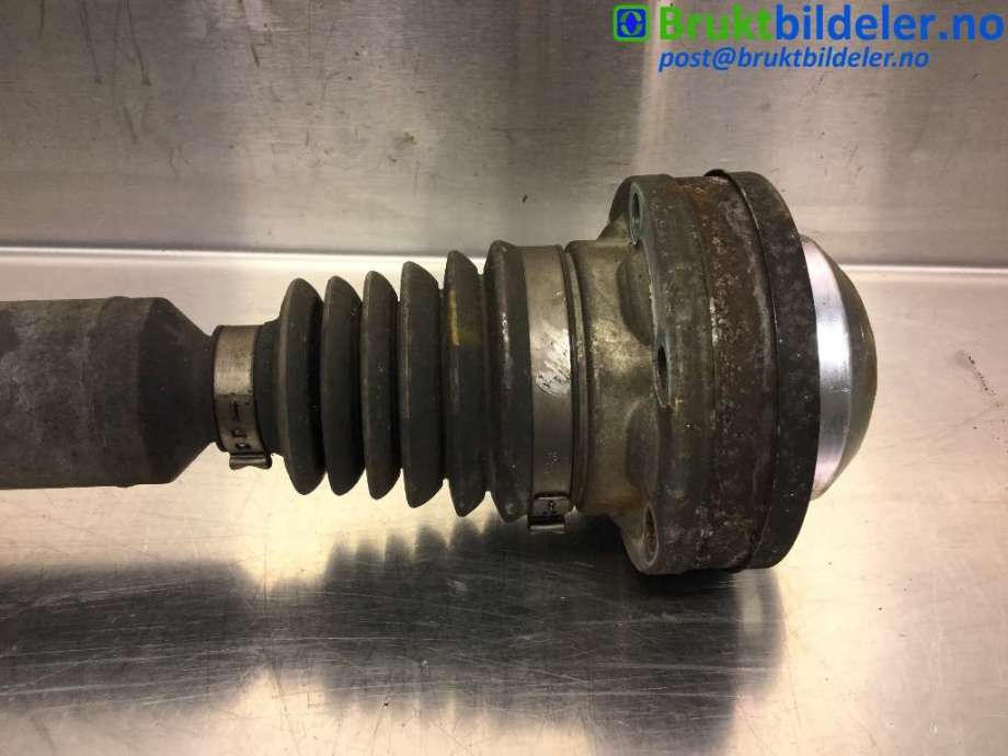 Drivaksel høyre foran til VW Golf V, Combi 2003-2008 (VOLKSWAGEN|1K0 407 272 KJ|)