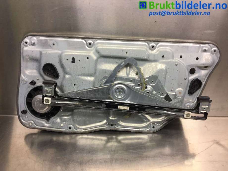 Ruteheis til Volvo V70 2014-2016 (Type III, Fase 2)  (VOLVO|30784509|)
