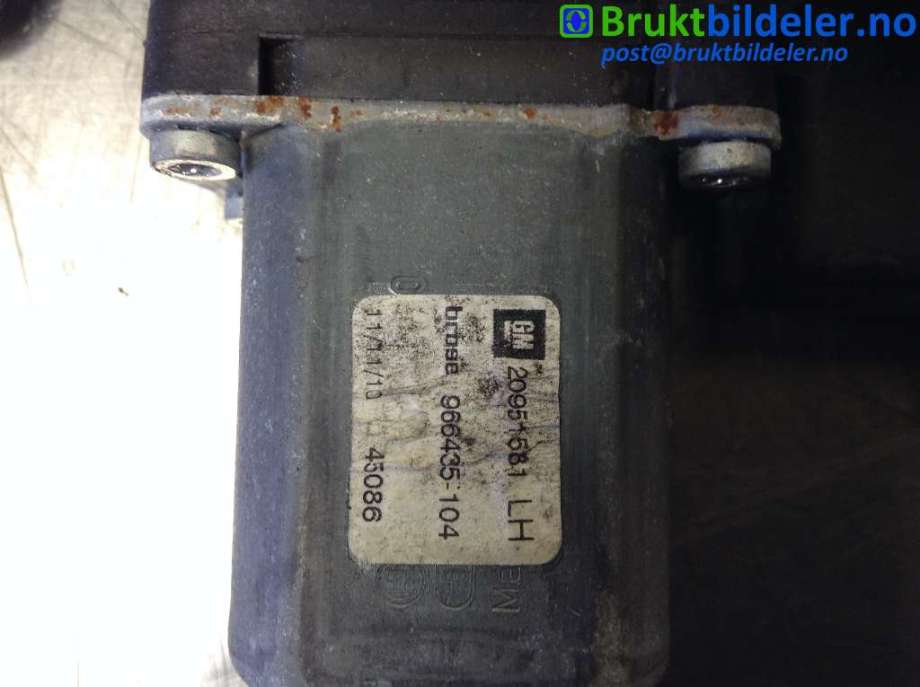 Ruteheis venstre foran til Opel Astra J 2010-2015 (OPEL|915367 103 LH|)