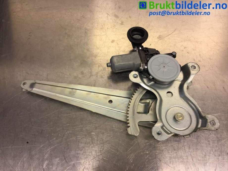 Ruteheis høyre bak til Toyota Verso-S 2011-2015 (COMBI) (COMBI) (TOYOTA|85720-52150|262100-5100|)