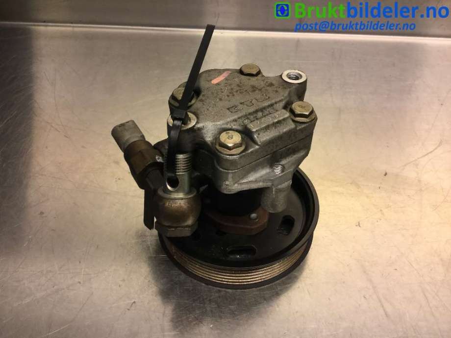 Servo pumpe mekanisk til VW Beetle 1998-2010 (Type I)  (VOLKSWAGEN|6N0 145 157 X|)