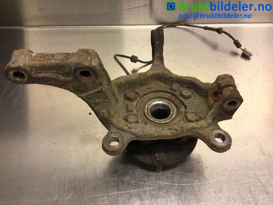 Hjulspindel høyre foran til Nissan Qashqai 2007-2010 (Type I, Fase 1)  (NISSAN|40014 JD000|)