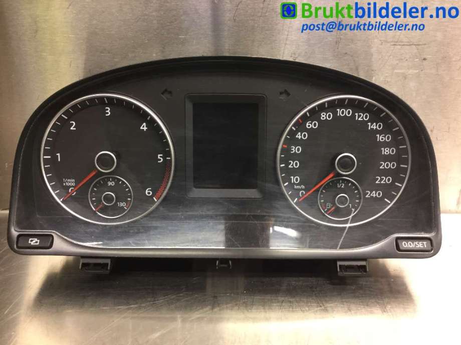 Instrumentpanel til VW Touran, 2010-2015 (Type I, Fase 3)  (VOLKSWAGEN|1T0 920 885 A)