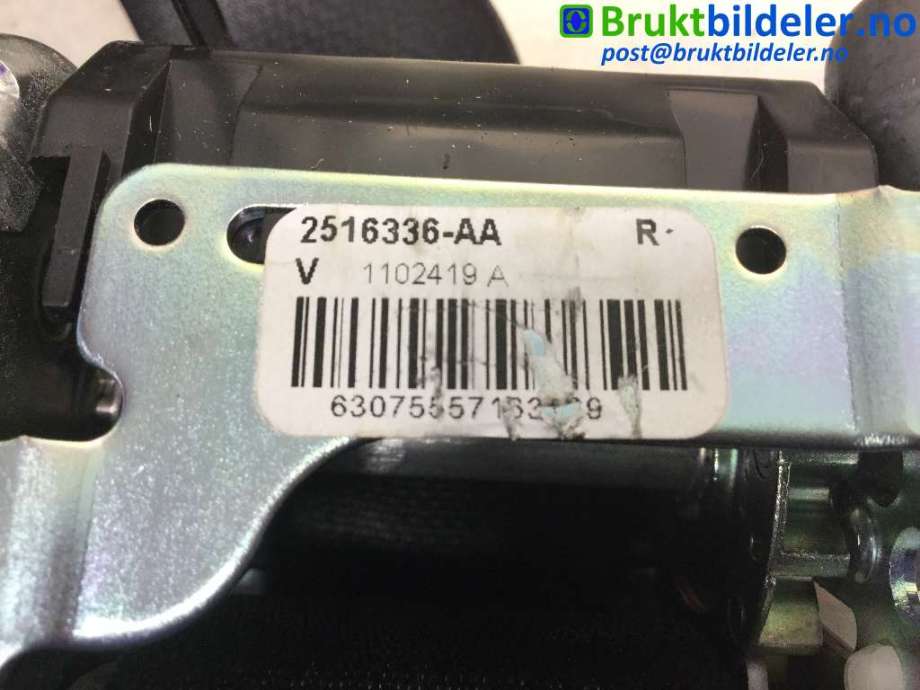 Sikkerhetsbelte foran høyre til Tesla Model X 2016-->> (TESLA||0589-P1-000249)