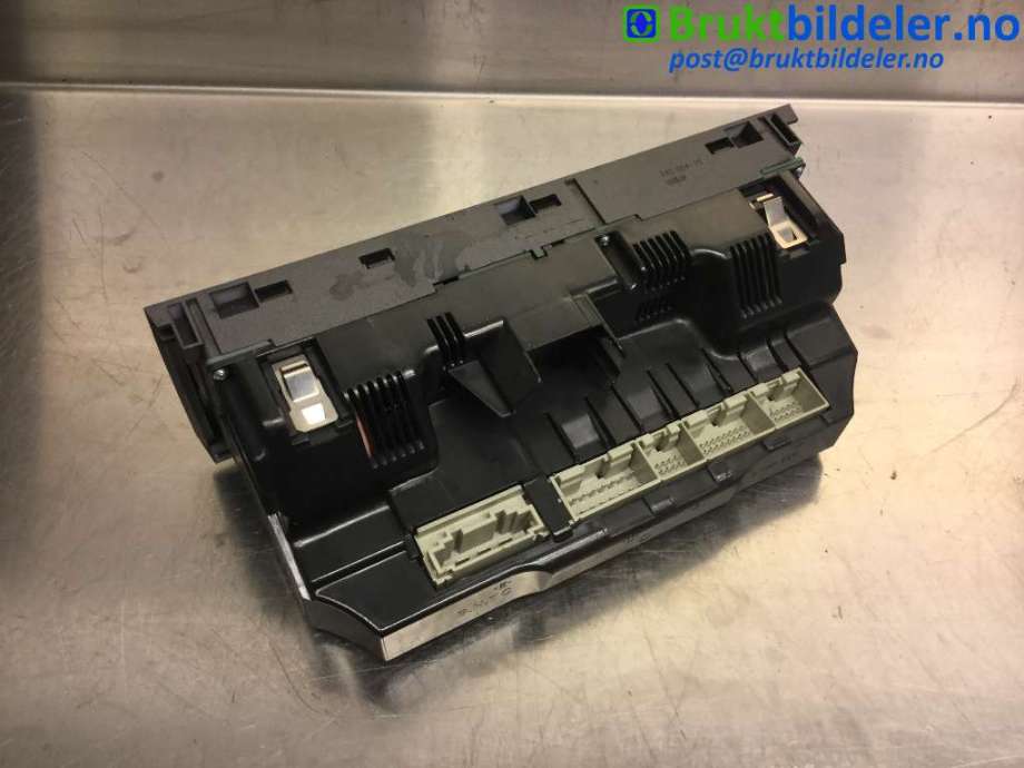 Varmeapparat betjening til Audi A6 2005-2008 (Type III, Fase 1) (C6) (C6) (AUDI|4F1 820 043 G|5HB 008 834-31|)