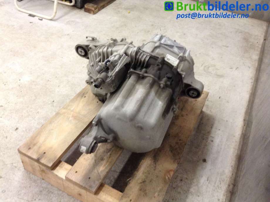Motor elbil bak til Tesla Model X 2016-->>  (TESLA|1037000-00-F|L2S|)