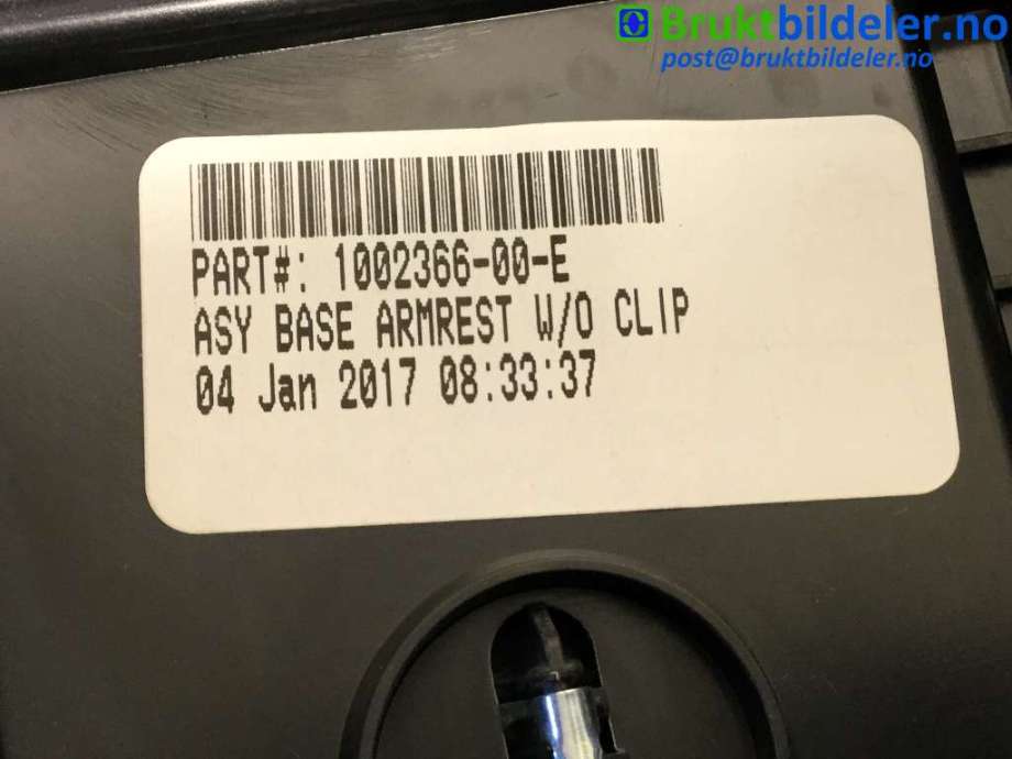 Sete armlene lokk til Tesla Model X 2016-->>  (TESLA|1002366-00-E||1048804-00-A)