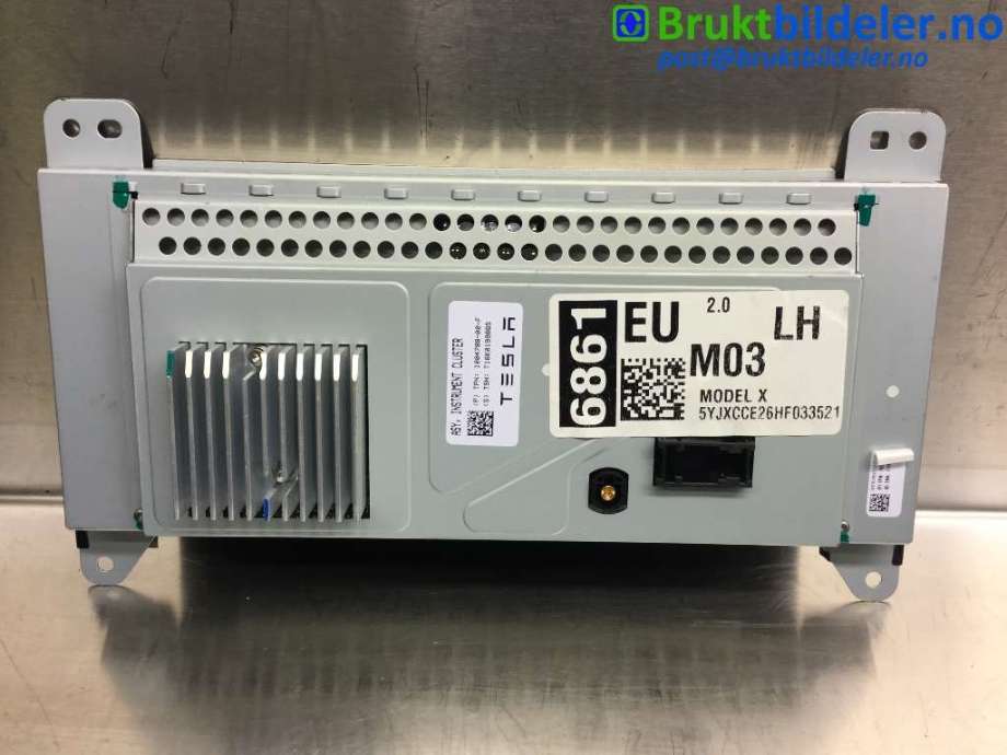Instrumentpanel til Tesla Model X 2016-->>  (TESLA|1004788-00-F|T16K0199865|)