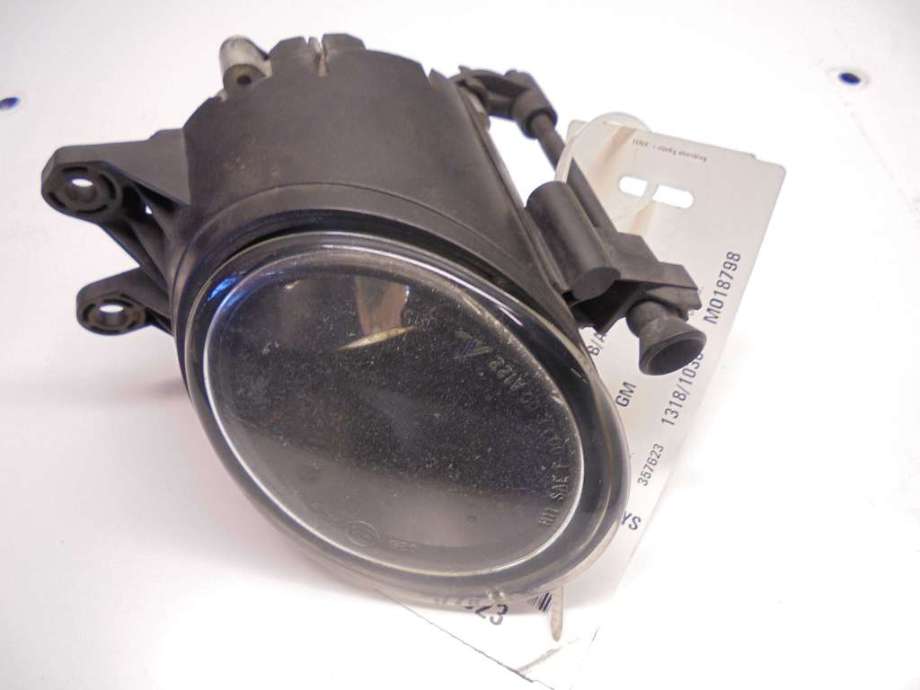 Tåkelykt venstre foran til Audi A4 2001-2004 (Type II) (B6) (B6) (AUDI|8E0 941 699 B|)
