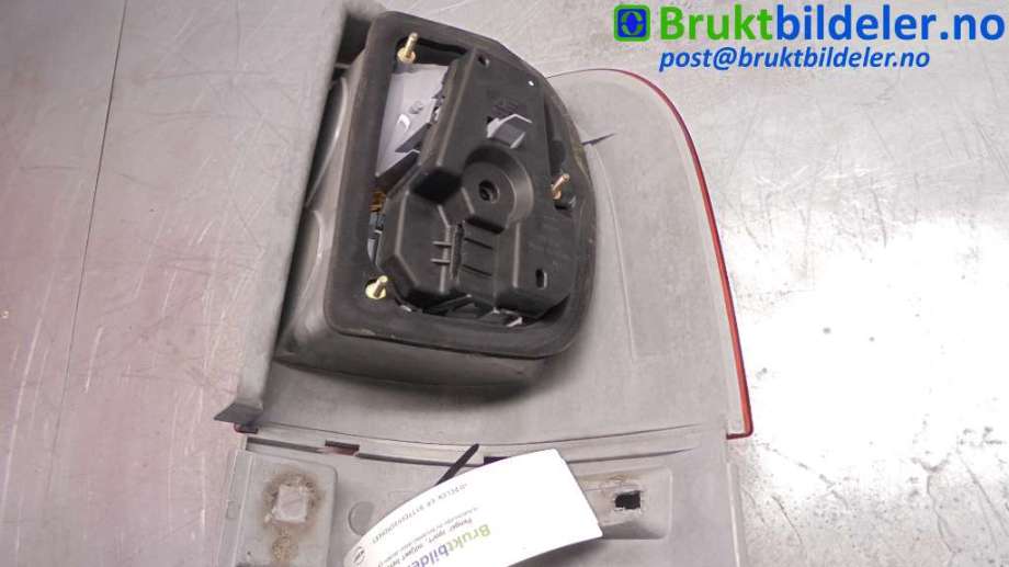 Baklykt venstre til Ford Galaxy 2001-2006 (Type II) (FORD|4M21-13404-AB|)